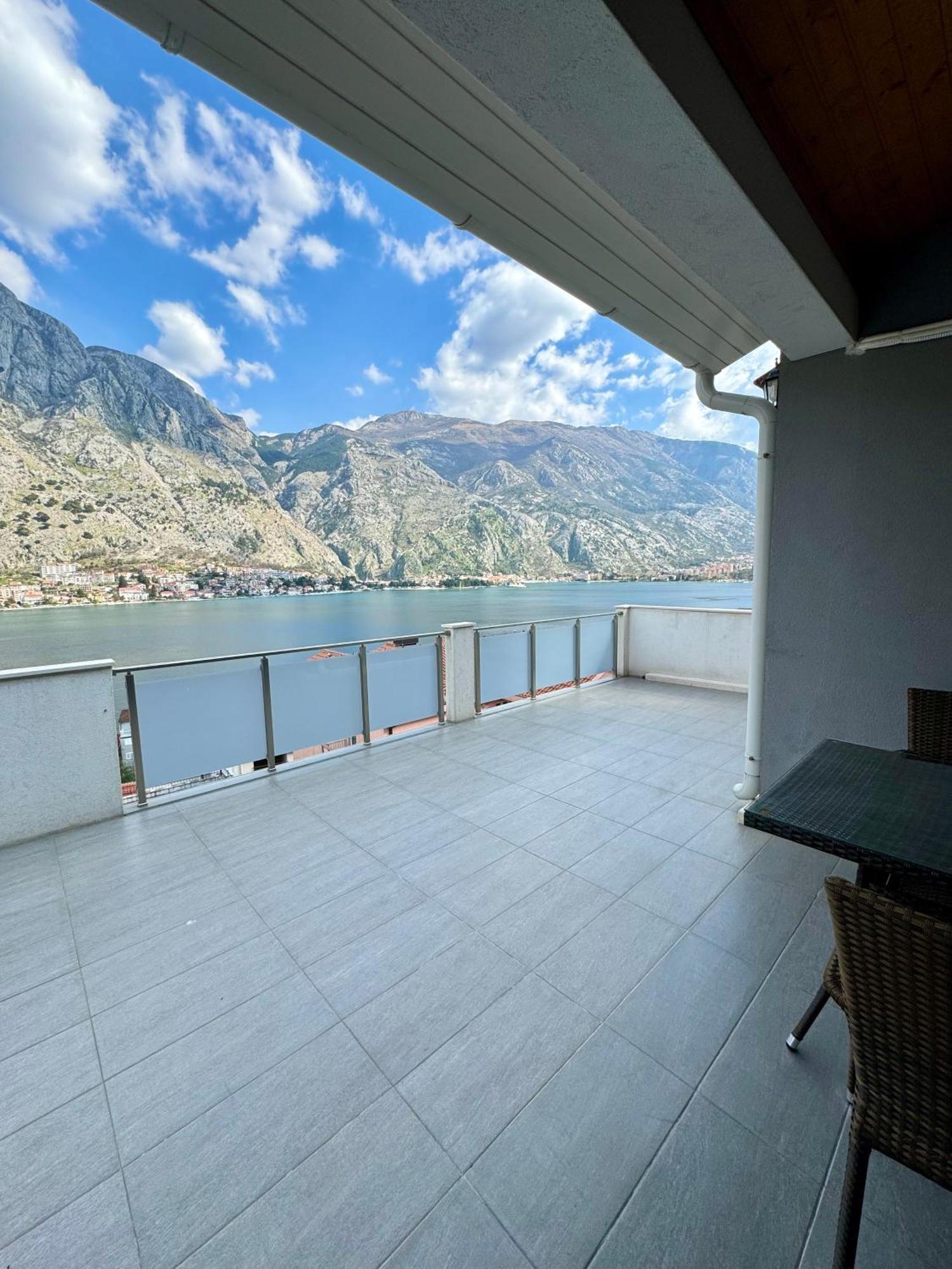 Apartments Seaview Estate Radovic 科托尔 外观 照片